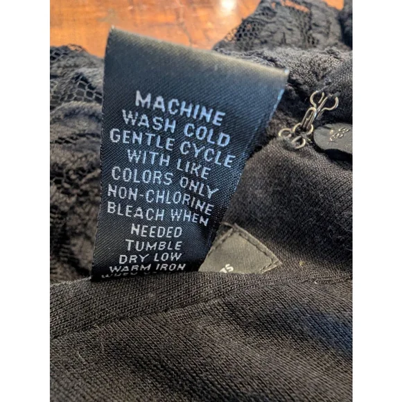 INC Black Lace Strapless Ruffle Top Women's Size 4 Whimsigoth Romantic EUC - Picture 7 of 7